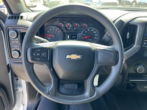 Used 2020 Chevrolet Silverado 1500 Custom w/ Custom Value Package image 14