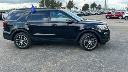 Certified 2018 Ford Explorer Sport image 3