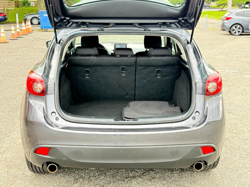 Used 2015 MAZDA MAZDA3 i Touring image 32