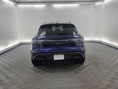 New 2026 Porsche Macan image 9
