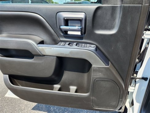 Used 2018 Chevrolet Silverado 1500 LT w/ All Star Edition image 6