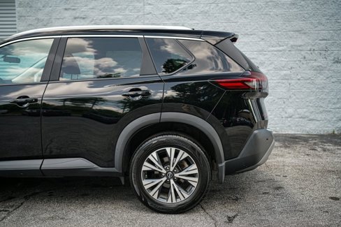 Used 2023 Nissan Rogue SV image 11
