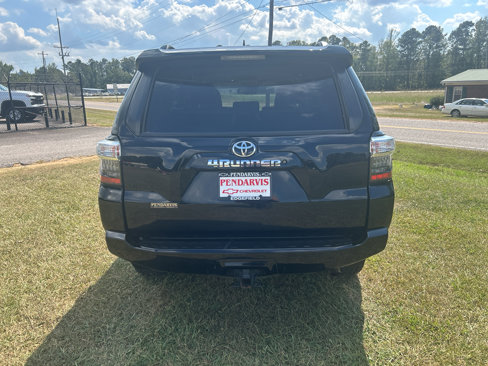 Used 2021 Toyota 4Runner SR5 image 10