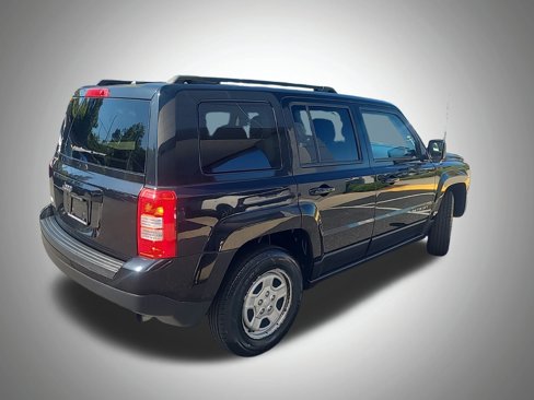 Used 2016 Jeep Patriot Sport w/ Power Value Group image 21