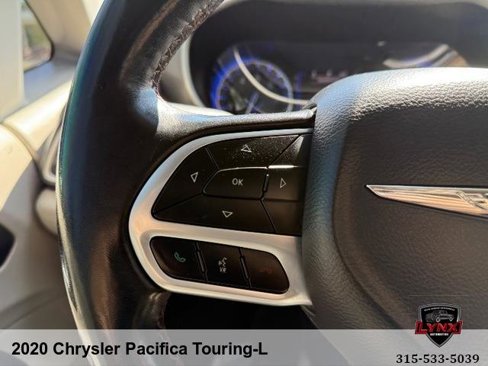 Used 2020 Chrysler Pacifica Touring-L image 28