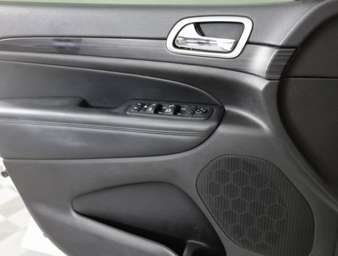 Used 2021 Jeep Grand Cherokee Laredo X image 28