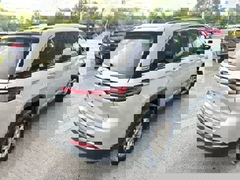 Used 2022 Jeep Grand Cherokee Laredo w/ Luxury Tech Group I image 5