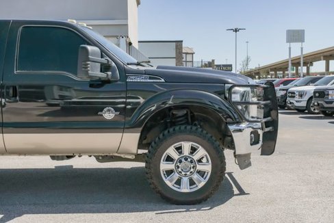 Used 2011 Ford F250 Lariat w/ Lariat Interior Pkg image 12