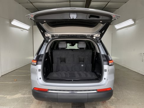 Used 2021 Jeep Grand Cherokee L Limited image 40