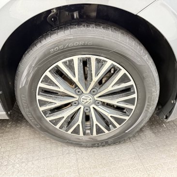 Used 2021 Volkswagen Jetta image 9