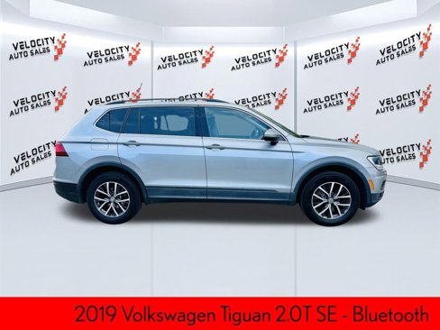 Used 2019 Volkswagen Tiguan SE image 2