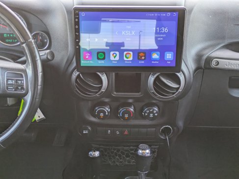 Used 2018 Jeep Wrangler Unlimited Sport w/ Connectivity Group image 17