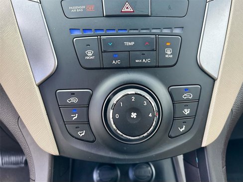 Used 2013 Hyundai Santa Fe Sport image 15