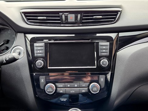 Used 2021 Nissan Rogue Sport SL image 20