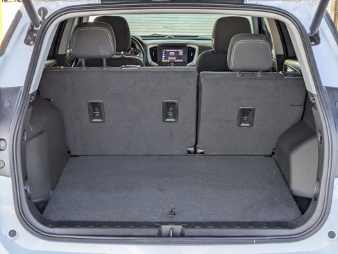 Used 2023 GMC Terrain SLE w/ Driver Convenience Package image 13
