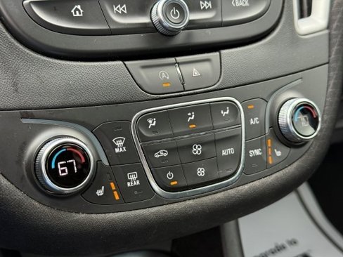 Used 2024 Chevrolet Malibu LT image 28