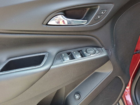 Used 2019 Chevrolet Equinox LT image 14
