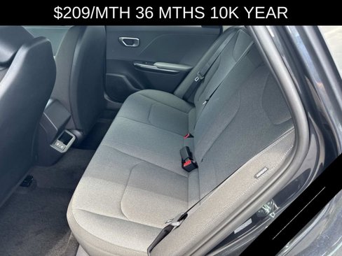 New 2025 Kia K4 LXS image 8