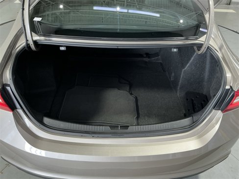 Used 2023 Chevrolet Malibu LS image 32