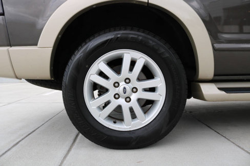 Used 2006 Ford Explorer Eddie Bauer image 23