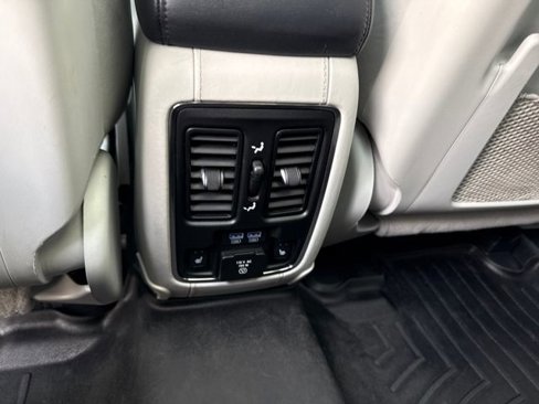 Used 2018 Jeep Grand Cherokee Summit image 33