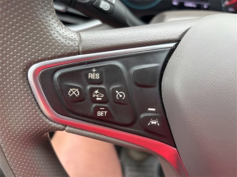 Used 2022 Chevrolet Malibu LS w/ Driver Confidence Package II image 9