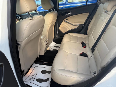 Used 2019 Mercedes-Benz GLA 250 w/ Convenience Package image 4