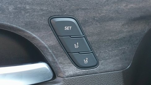 Used 2020 Hyundai Santa Fe Limited image 11