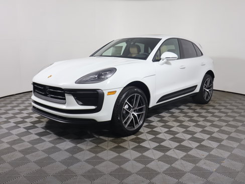 New 2025 Porsche Macan image 11