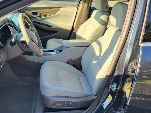 Used 2020 Chevrolet Malibu LT image 16