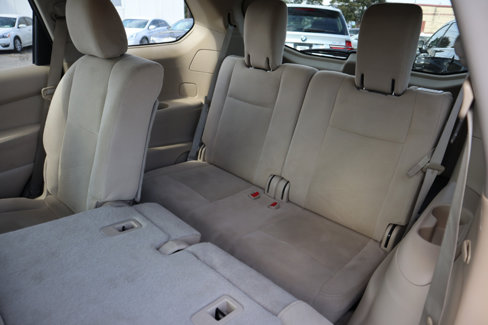 Used 2015 Nissan Pathfinder SV w/ Cargo Package image 22