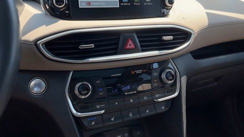 Used 2020 Hyundai Santa Fe Limited image 29
