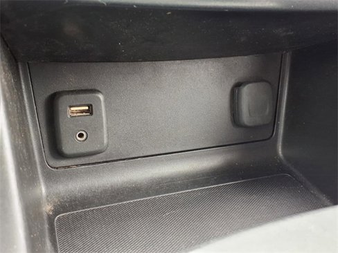 Used 2018 Chevrolet Colorado LT image 24