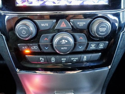 Used 2019 Jeep Grand Cherokee Altitude image 13