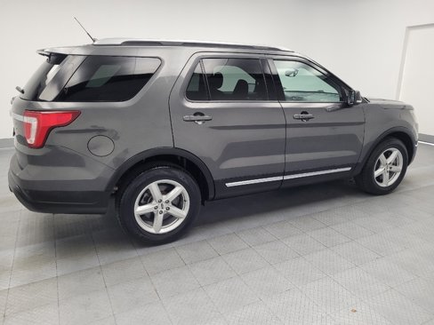 Used 2019 Ford Explorer XLT w/ Equipment Group 201A image 10