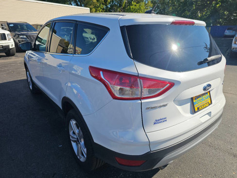Used 2015 Ford Escape SE image 10
