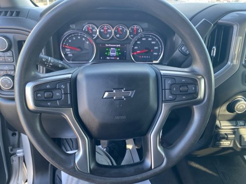 Used 2021 Chevrolet Silverado 1500 Custom Trail Boss w/ Safety Confidence Package image 12