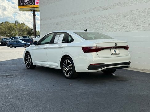 Used 2025 Volkswagen Jetta Sport image 3