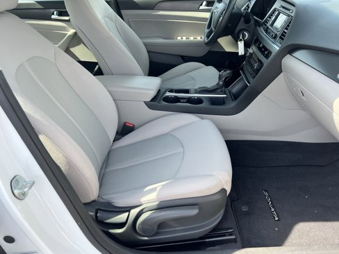 Used 2015 Hyundai Sonata Sport image 30