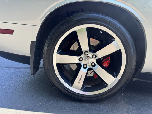 Used 2012 Dodge Challenger SRT8 w/ Premium Sound Group image 15