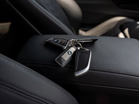 Used 2024 BMW M4 xDrive Competition w/ M Driver's Package image 19