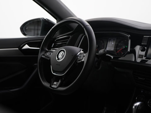 Used 2021 Volkswagen Jetta R-Line image 13