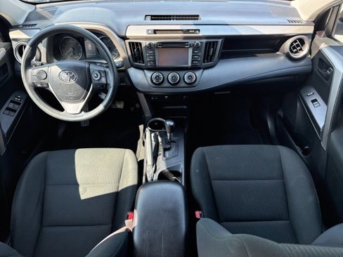 Used 2018 Toyota RAV4 LE image 17