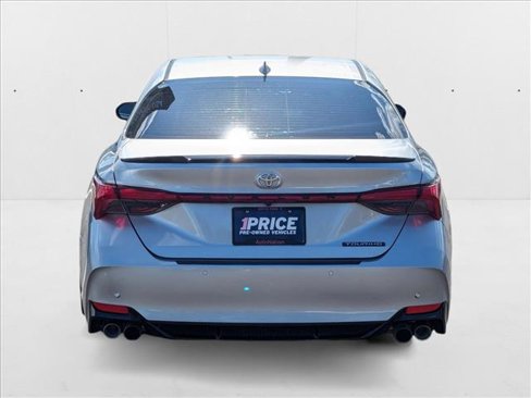 Used 2020 Toyota Avalon Touring image 7