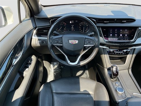 Used 2023 Cadillac XT6 Premium Luxury image 23