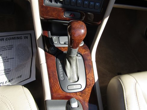 Used 2004 Volvo C70 LT image 28