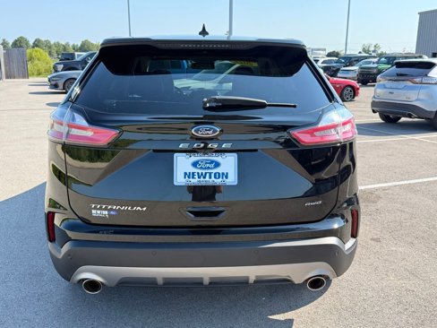 Used 2022 Ford Edge Titanium image 35