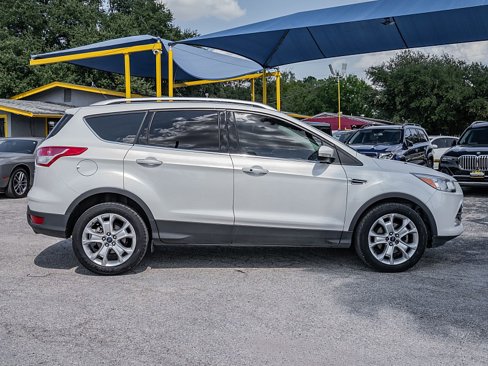 Used 2016 Ford Escape Titanium image 4