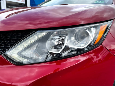 Used 2017 Nissan Rogue Sport SV w/ SV Premium Package image 22