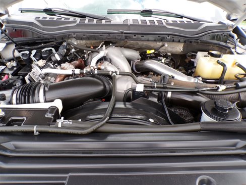Used 2020 Ford F350 Lariat w/ Lariat Ultimate Package image 3